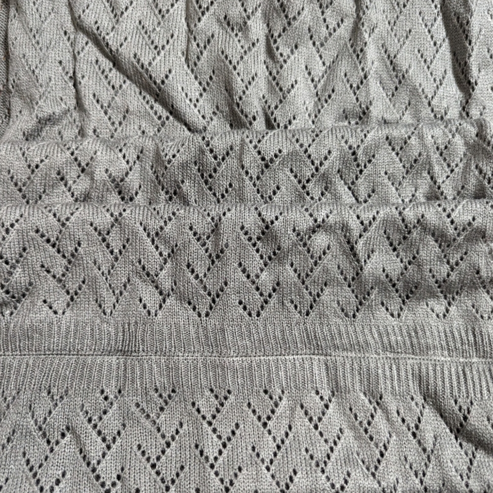 Gray Open Weave Pattern Infinity Scarf (M284)